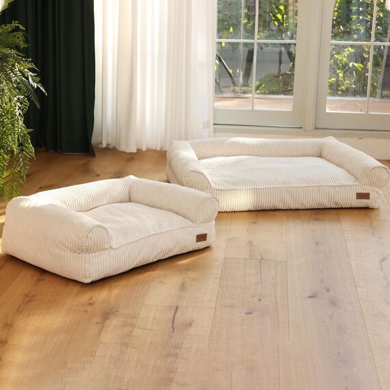 FUKUMARU Katzensofa Bett, Corduroy Gemütliches Katzenbett für drinnen mit abnehmbarem waschbarem Bezug, Stützendes Anti-Rutsch Hundebett Sofa für kleine Hunde, 72 x 52 x 22 cm, Mittel, Creme
