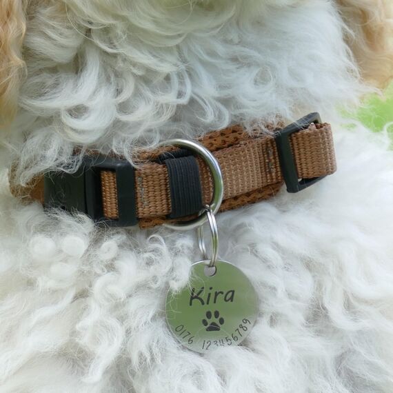 Hundemarke mit Gravur - Personalisiert mit Name - ⌀23mm - Namensschild für Halsband - Dog Tag - Anhänger Marke für Hunde - mit Symbolauswahl - Tiermarke für Hunde, Katzen & Welpen