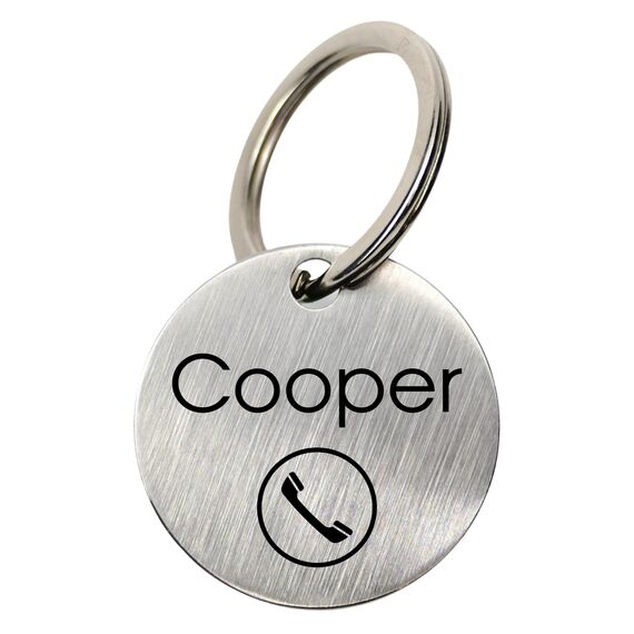 WIENS3D Hundemarke mit Gravur - Personalisiert mit Name - 23mm Namensschild für Halsband Anhänger Marke für Hunde - mit Symbolauswahl - Tiermarke für Hunde, Katzen & Welpen (23 mm_Model_2)