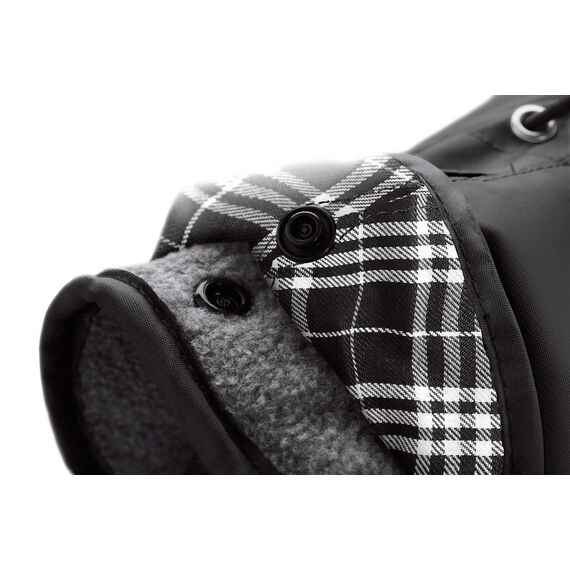 Hunter Hundemantel Uppsala, Farbe: schwarz, 2in1 Design mit herausknüpfbarem Innenfutter, wasserabweisend, reflektierende Paspeln, geschlossene Bauchseite, optimaler Sitz, Größe: 27,5