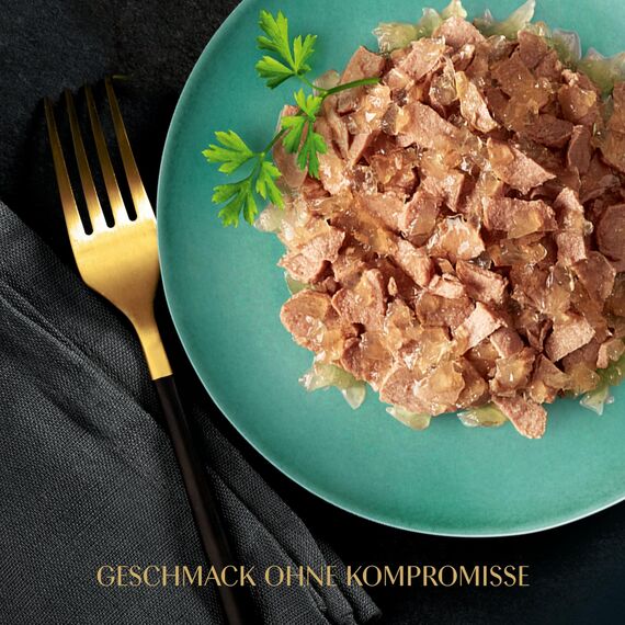 SHEBA Katzenfutter nass - 48x85g Portionsbeutel - Geflügel Variation in Gelee - Nassfutter für Katzen - 1 Großpackung