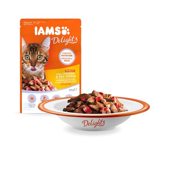 IAMS Delights Land Collection in Gelee – Hochwertiges Katzenfutter nass für Katzen ab 1 Jahr in verschiedenen Geschmackssorten – 12 x 85g Frischebeutel