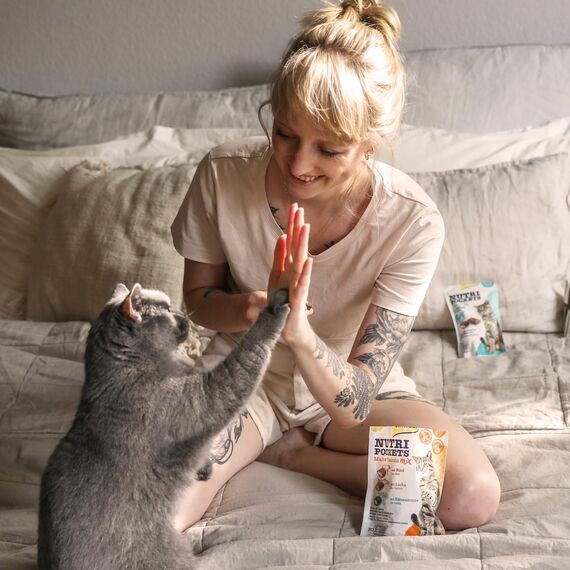 GimCat Nutri Pockets Malt & Vitamin Mix - Knuspriger Katzensnack mit cremiger Füllung und funktionalen Inhaltsstoffen - 1 Beutel (1 x 150 g)