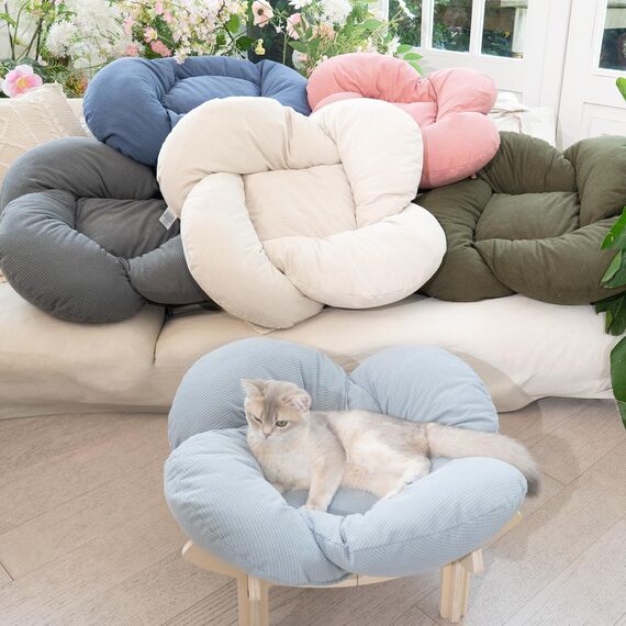 CheerPals Erhöhtes Katzenbett Blumenform, 55cm L&W Großes Katzensofa, Stilvoll Katzenstuhl mit Hochelastischer Weich Kissen, Katzenmöbel zum Schlafen für Alle Katze