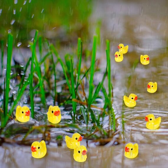 42 Stück Mini Enten Harz, Gelb Kleine Enten und Figuren Miniatur Ente für Dekoration Miniaturgarten Landschaftsgärten, Bonsai, Versteckt Spiel, Fischbecken und Aquarien verwendet