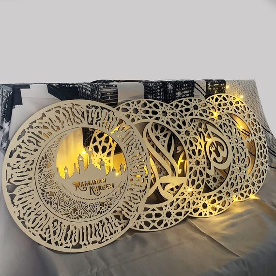 4 Stücke Holz Arabische Kalligraphie Holz Wanddeko Islamische Ramadan Kareem Wandkunst Allahu Akbar Grafik Alhamdulillah Elhamdulillah Kalligraphie Muslim Wandbild Allah Islam Kunstwerk Geschenk