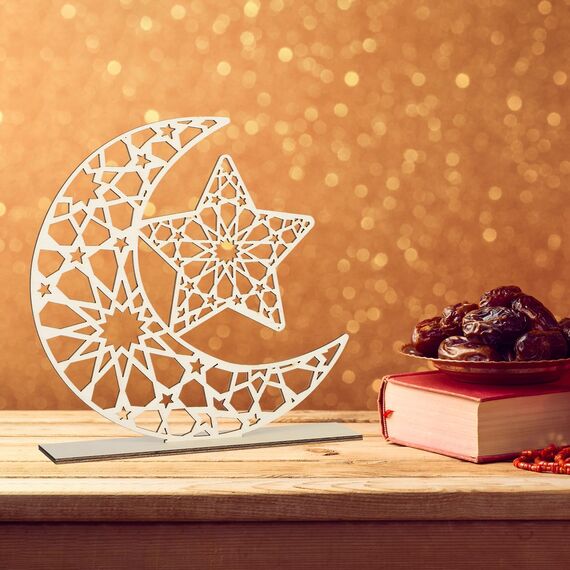 2 Stück Holz Eid Mubarak Ramadan Kareem Dekorationen Eid Tisch Zeichen Mond Hohle Stern Freistehend Tisch Centerpiece Hängende Ornamente Tischdekoration für Muslim Islam Tischdekoration