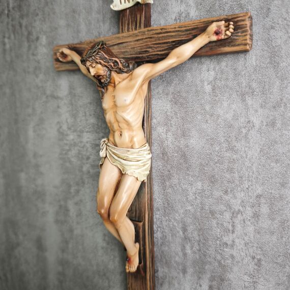 BC Katholisches Kruzifix-Wandkreuz, Jesus Christus, inspirierende Heimdekoration, religiöses Geschenk, 25,4 cm hoch, Renaissance-Skulptur, handgefertigt von Buildclassic
