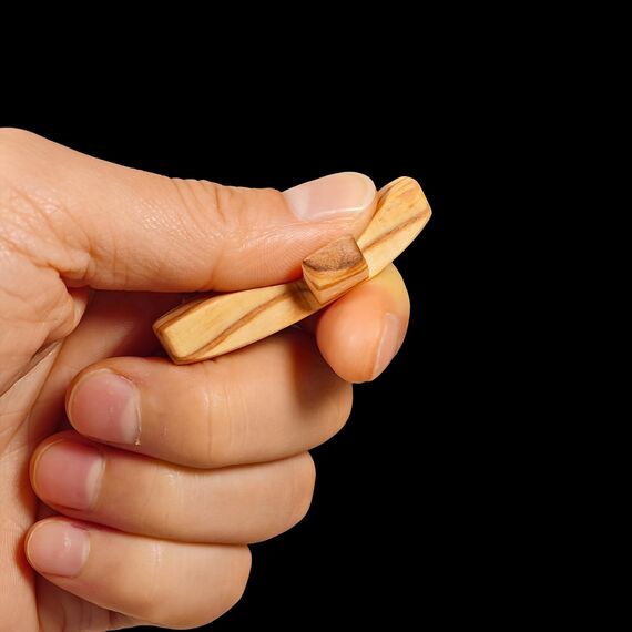Yookin Kreuz mein Herz | Ermutigungsgeschenk Holzkreuz Fingerspitze Stressabbau Geschenke Tasche kleines Kreuz Weihnachtsgeschenk Handheld Holzkreuz (Olivgrün, 1 Stück)