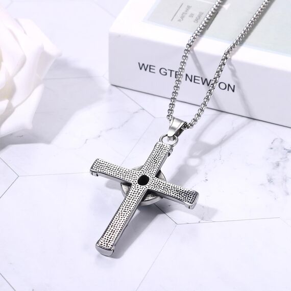 Flongo Türkis Keltischer Kreuzknoten Halskette：Vintage Kreuz Anhänger Edelstahl böhmische Kette religiöser keltischer Knoten Amulett Geburtstag Geschenk Halloween Weihnachten Herren Damen Geschenk