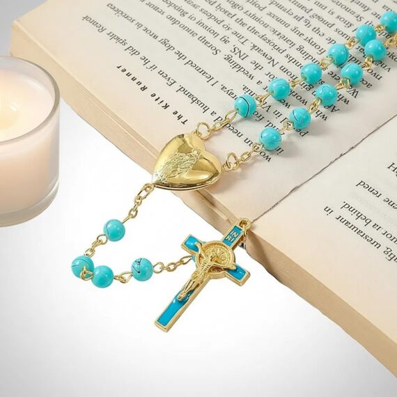 Nazareth Store Rosenkranz-Halskette mit roten Korallenperlen, katholischer Heiliger Benedikt, Rosenkranz, Herzmedaillon, Medaille und Kreuz, religiöses Amulett für Frauen und Männer (Türkis)