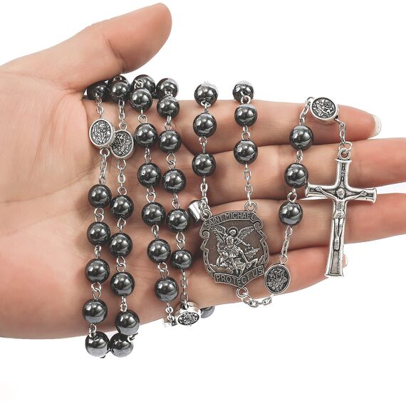 Nazareth Store Hämatit-Rosenkranz, Schwarze Steinperlen Halskette, Projektion Unser Vater-Gebet, St. Michael Medaille und Kruzifix, 53,3 cm, Stein, Legierung