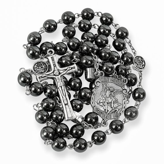 Nazareth Store Hämatit-Rosenkranz, Schwarze Steinperlen Halskette, Projektion Unser Vater-Gebet, St. Michael Medaille und Kruzifix, 53,3 cm, Stein, Legierung