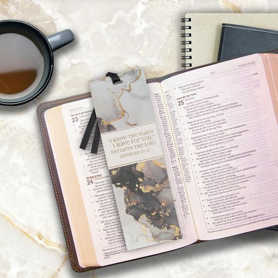 Christian Art Gifts Lesezeichen mit grauem Marmorwirbel, Premium-Schrift, "I Know The Plans I Have for You", Jeremia, 29:11, Bibelvers, metallisch, goldfarben, inspirierendes Lesezeichen für Damen und