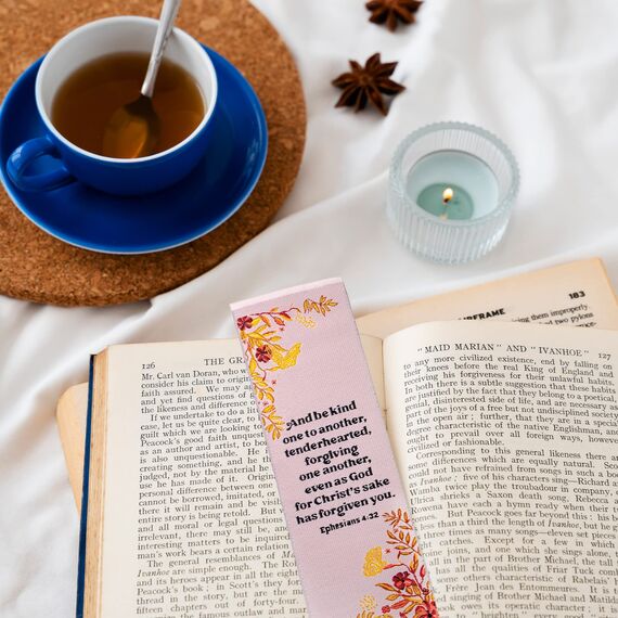 Bibel-Lesezeichen aus Stoff mit Bonus-Quaste, Epheser 4:32: Be Kind to One Another Bible Book Markers - Christian Bookmarks for Women - Religious Bookmarks - Christian Gifts for Women
