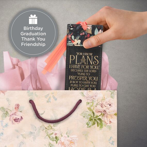 Christian Art Gifts Premium-Lesezeichen aus Kunstleder für Frauen: I Know The Plans inspirierender Bibelvers, Schwarz und Rosa mit Blumenmuster