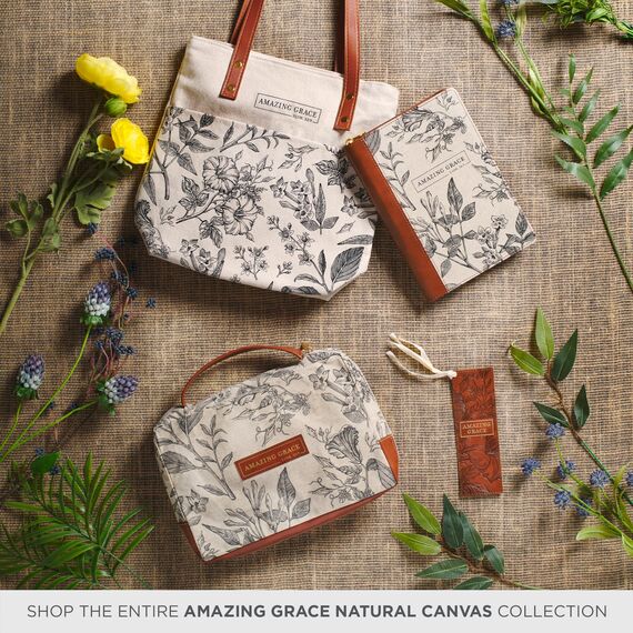 Christian Art Gifts Premium-Lesezeichen aus veganem Leder für Frauen: Amazing Grace – inspirierendes, niedliches, ermutigendes Lesezubehör, wärmegeprägtes Blumenmuster mit Leinwandband, Braun und Gold