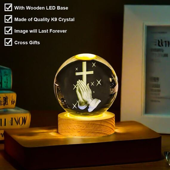 SGZIOO 3D Kristallkugel Nachtlicht, LED Glaskugel Lampe mit Jesus-Kreuz-Statue Gravierte Holzsockel, USB Glaskugel mit Licht, Beleuchtete Glaskugel für Souvenirs Inneneinrichtung Religiöse Geschenk