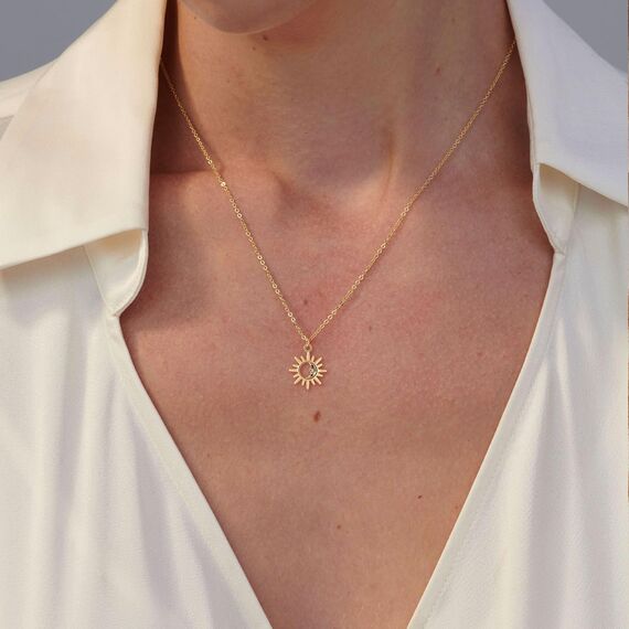 HANLI 14K Gold Vergoldet Halsketten Damen - Zarte Sonne Mond Anhänger Kette mit für Frauen Mädchen Wasserfeste Hautverträglich Schmuck