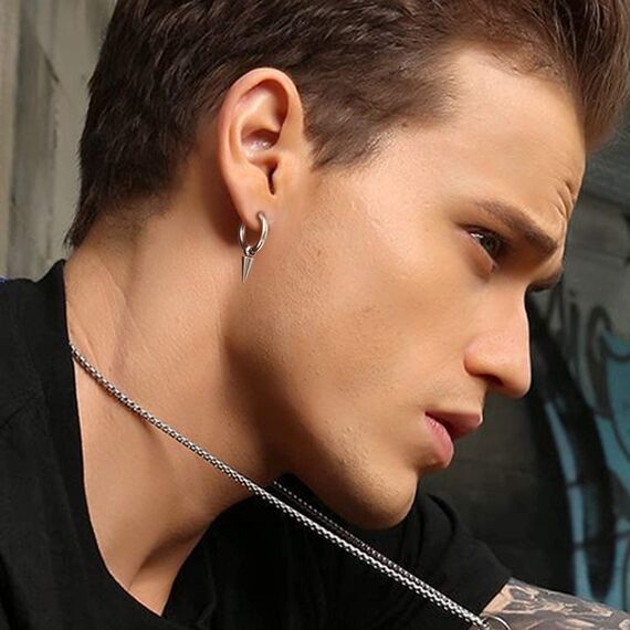 U7 Punk Creolen Ohrringe für Männer Frauen Hip-Hop Klappcreolen mit Kegel Anhänger Edelstahl Kleine Huggie Kreolen Modeschmuck Accessoire