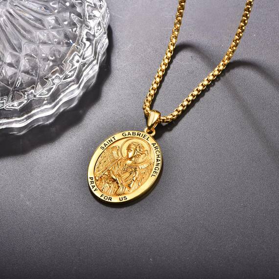 ADMETUS Gold Erzengel Gabriel Kette 925 Sterling Silber Heiliger Gabriel Erzengel Anhänger Gold Erzengel Gabriel Medaille Religiöse Geschenk für Herren