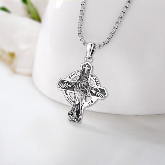 Eusense 925 Sterling Silber Saint Michael Kreuz Halskette St Michael Anhänger Erzengel beschützen uns Medaille Schutzpatron Amulett Religiöser Schmuck Geschenke für Männer Frauen