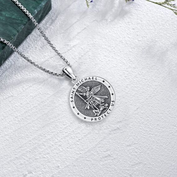 Eusense St Michael Halskette 925 Sterling Silber Heiliger Erzengel Anhänger Saint Michael Amulett Schmuck Geschenk für Herren Damen, 20+2"