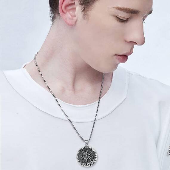 Shusukue Halskette mit Heiligem Michael, 925er Sterlingsilber, Anhänger mit Erzengel-Michael-Medaille, Amulett, Talisman des Heiligen Michael, Schild, Geschenk für Männer und Väter