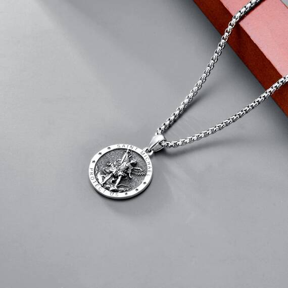 Shusukue St. Michael Kette 925er Sterling Silber, Erzengel Saint Michael Amulett Schutzpatron Halskette, Medaillen Gebetsmünzen Anhänger Christlicher Religiöser Schmuck für Frauen Männer