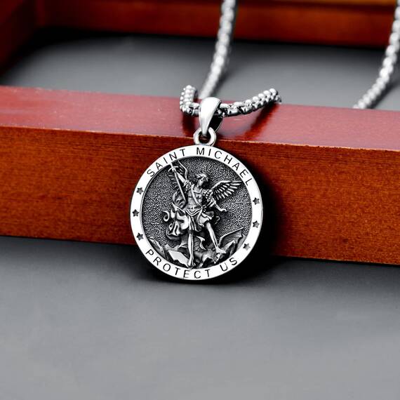 Shusukue St. Michael Kette 925er Sterling Silber, Erzengel Saint Michael Amulett Schutzpatron Halskette, Medaillen Gebetsmünzen Anhänger Christlicher Religiöser Schmuck für Frauen Männer