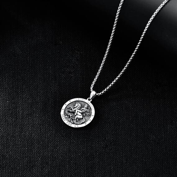 Shusukue St. George Kette 925 Sterling Silber, Saint Georg Amulett Schutzpatron Halskette, Medaillen Gebetsmünzen Anhänger Christlicher Religiöser Schmuck für Frauen Männer