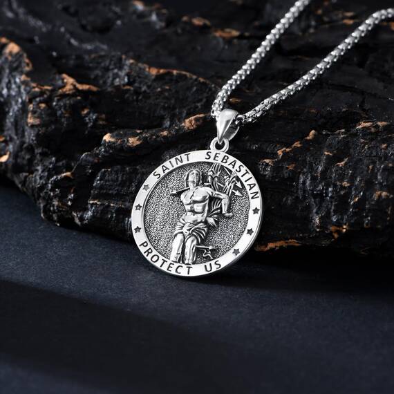 Shusukue 925 Silber Saint Sebastian Kette Religiöse Halskette mit Anhänger Amulett Schmuck