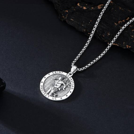 Shusukue 925 Silber Saint Sebastian Kette Religiöse Halskette mit Anhänger Amulett Schmuck