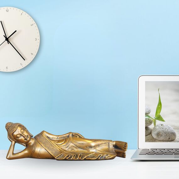 Liegende Buddha-Statue - Zen und Feng Shui Dekoration - Glücksbringer Objekt - Zen Geschenkidee - Büro, Schlafzimmer, Wohnzimmer ... Dekoration - Länge: 22cm - Goldene Farbe - Zen'Light