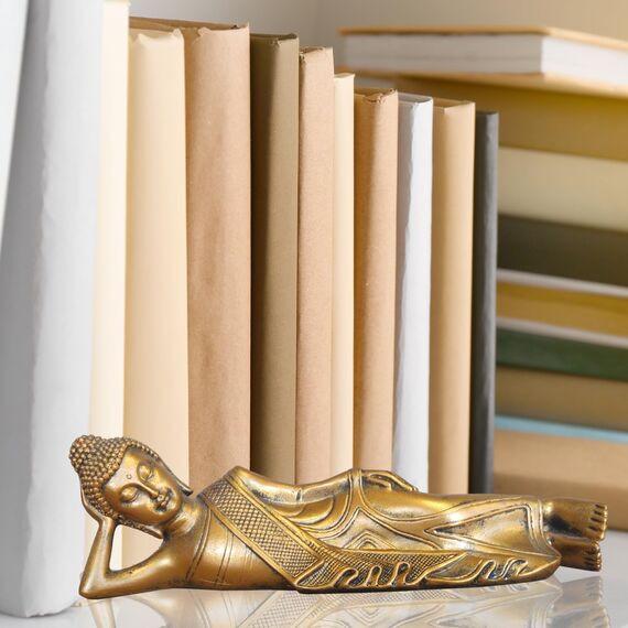 Liegende Buddha-Statue - Zen und Feng Shui Dekoration - Glücksbringer Objekt - Zen Geschenkidee - Büro, Schlafzimmer, Wohnzimmer ... Dekoration - Länge: 22cm - Goldene Farbe - Zen'Light
