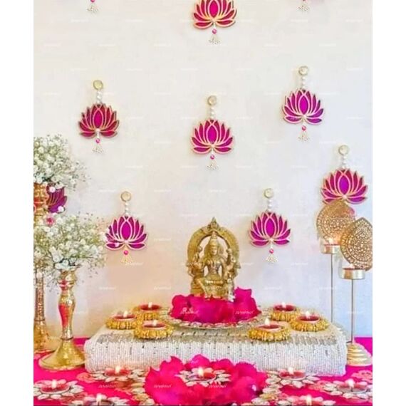 Divyakosh Handgefertigte Samt-Wanddekoration – Lotus-Stil, perfekt für Zuhause und Festival-Dekoration (7 Stück) in Rosa