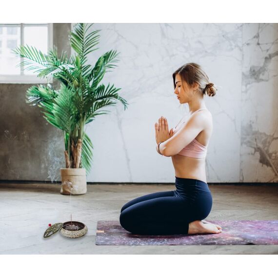 KOPYFANTAP Räucherstäbchen Halter Lotus, Keramik Räuchergefäß mit Messing Kalebassen Räucherstäbchenhalter und Metallabdeckung, Einfach Asche zu Sammeln und Reinigen, Weiß