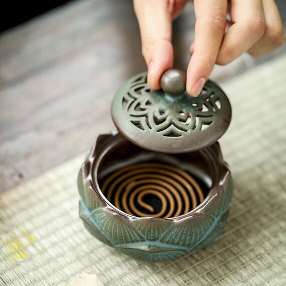zhongguoqiaomao Räuchergefäß Lotus Keramik Weihrauchbrenner Weihrauchbehälter Räucherschälchen Räucherschale mit Deckel Räucherkegel Kupfergefäß Mini Aromatherapie Halter für Zuhause