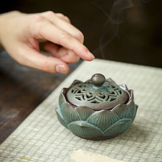zhongguoqiaomao Räuchergefäß Lotus Keramik Weihrauchbrenner Weihrauchbehälter Räucherschälchen Räucherschale mit Deckel Räucherkegel Kupfergefäß Mini Aromatherapie Halter für Zuhause