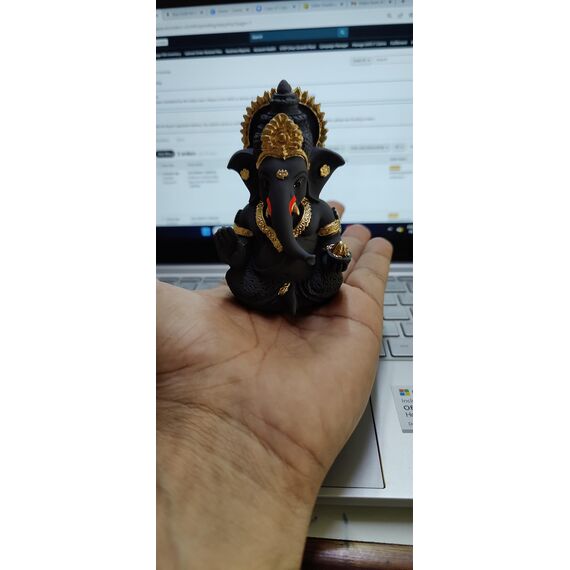 Gold Art India Dunkelgrau Ganesha Idol Ganesh für Auto Armaturenbrett Statue Ganpati Vinayaka Vinayagar Figur Diwali Geschenke Wohnkultur Glück, Erfolg
