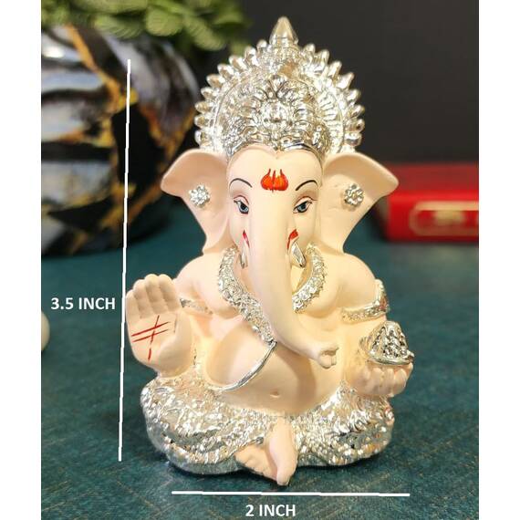 Gold Art India Ganesha-Idol für Auto, Armaturenbrett, Gott, Ganesha, Idol für Heimdekoration, Ganpati für Geschenk, Zuhause, Büro, Tischregale, Geschenk, 8,9 cm (Silber) (Silber-Kirschblüte), Idol
