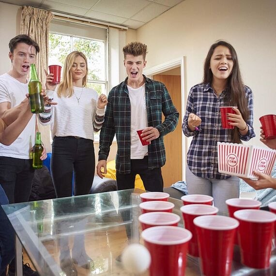 Litimkat Bierpong Becher Set,Beerpong Partybecher Enthält 50 Becher (500ML) und 12 Tischtennisbälle,mehrwegbecher,Für Party Trinkspiele,Party Geburtstag Festivals Hochzeit Camping
