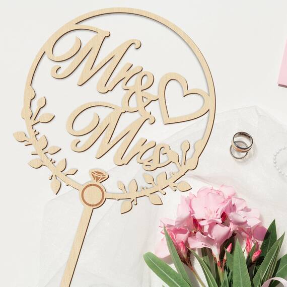 Giftota Cake Topper Hochzeit Holz Mit LED Lichterkette - Tortendeko "Mr und Mrs" - Hochzeitstorte Deko