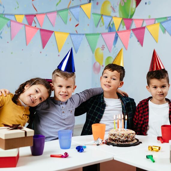 Alintor Wimpelkette Outdoor, 5 Pack Girlande Geburtstag, Einschulung Deko, Wimpelkette Outdoor Wetterfest, für Deko Gartenparty, Regenbogen Deko, Luftschlangen (Kein Stoffbeutel enthalten)