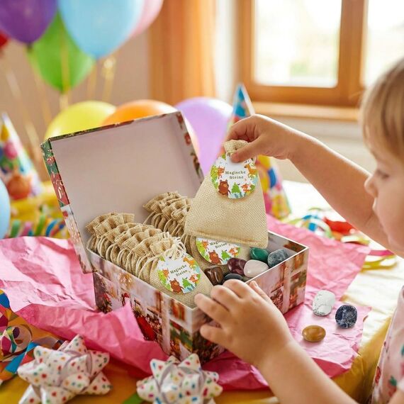 Otuuz 12 Stück Glückssteine für Kinder mit Jutesäckchen Bunte Glücksbringer Steine Magische Steine Party Mitgebsel für Kindergeburtstag Silvester Waldtiere Geburtstag Geschenke Kinder Kleinigkeiten