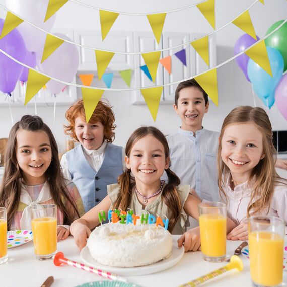 Girlande Wimpelkette Gold 4 Stück - 12M Klein Geburtstag Wimpel Outdoor Kunststoffe Wetterfest Party Deko für Abschluss Abi Geburtstag Rente Hollywood Gatsby BVB Einschulung Abi Silvester Party