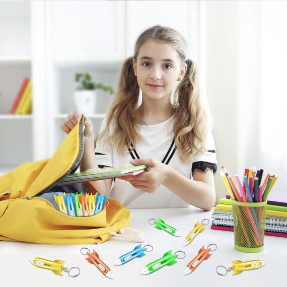 Piucrty Mitgebsel Kindergeburtstag Raketen Mini Taschenlampe Schlüsselanhänger Kinder 24Pcs Nützliche Gastgeschenke Kleinigkeiten Give Aways Tombola Preise Kleine Geschenke Wundertüte Goodie Bag