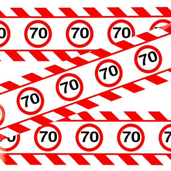 Tiwoca 70 Geburtstag Deko – lustiges Absperrband rot weiß mit Verkehrszeichen als originelle und witzige Geburtstagsdeko für einen gelungenen 70. Geburtstag Frau oder Mann