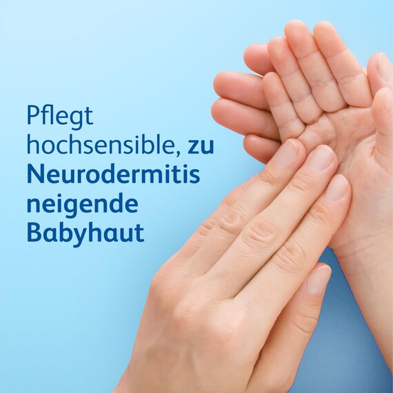 Penaten Ultra Sensitiv Pflegeöl 200 ml, schützendes Baby Massageöl und parfümfreies Babyöl für hochsensible, zu Neurodermitis neigende Babyhaut