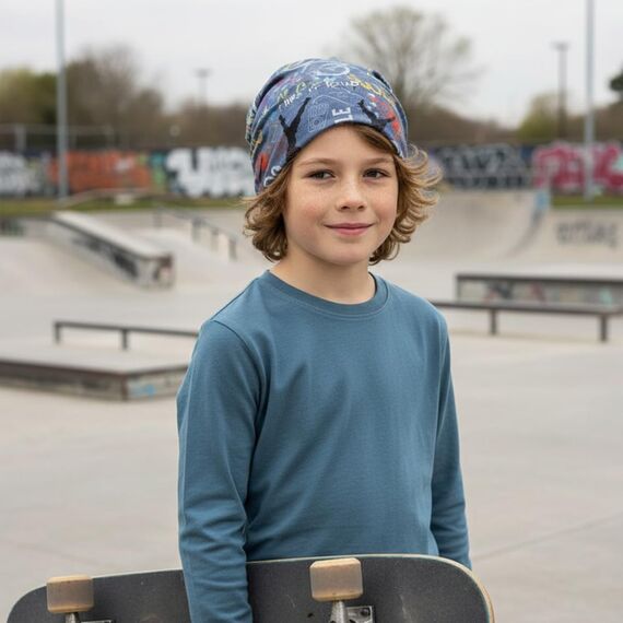 Wollhuhn Kinder Beanie – Zweilagige Longbeanie aus Jersey, wendbar & weich – innen grau – Handmade in Deutschland – ganzjährig (DE/NL/SE/PL, Numerisch, 48, 50, Cool Stuff Jeansblau/Bunt)